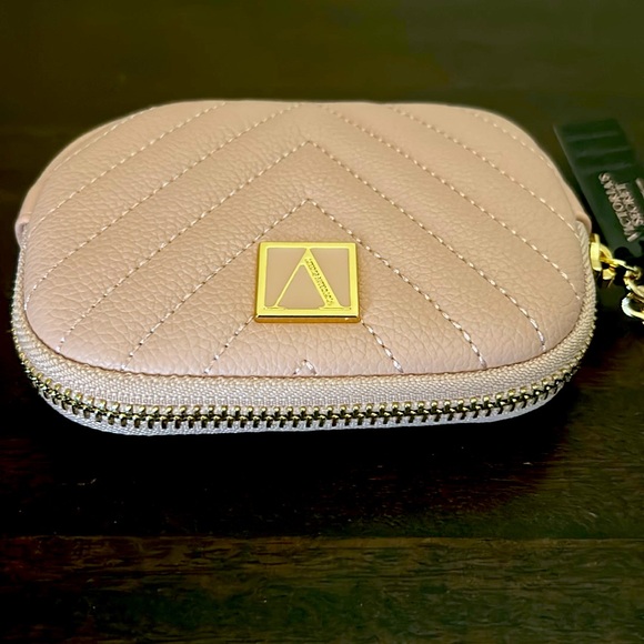 🍾 Champagne Rose Gold Cardholder On Keychain Victoria Secret NWT - Picture 4 of 10